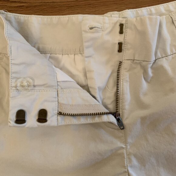 Vineyard Vines Khaki Chino Shorts w/ Pink Whale – Size 2 - Picture 6 of 12